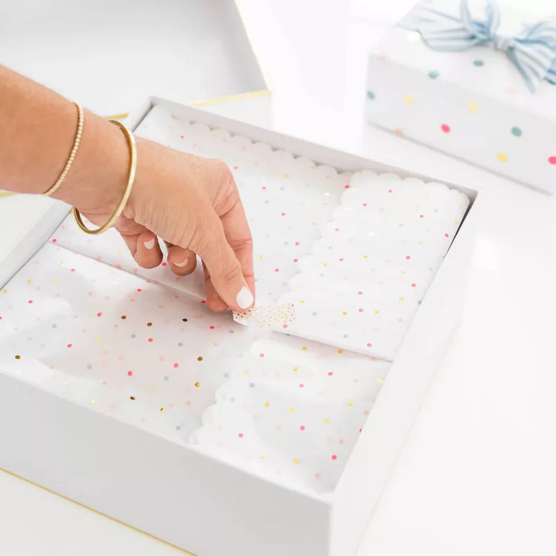 2 Cajas De Regalo Sorpresa Forma Cuadrada Blanca Con Dorado